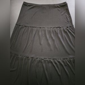 NWOT - Josephine Chaus Travel/Utility Black Midi Skirt - Size L